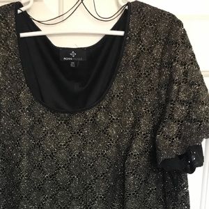 Worn once black/gold dress. Hits right at the knee